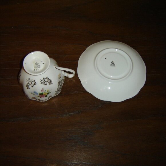 5886 multicolored bouquet gold floral cup and saucer VGU - Picture 4 of 4